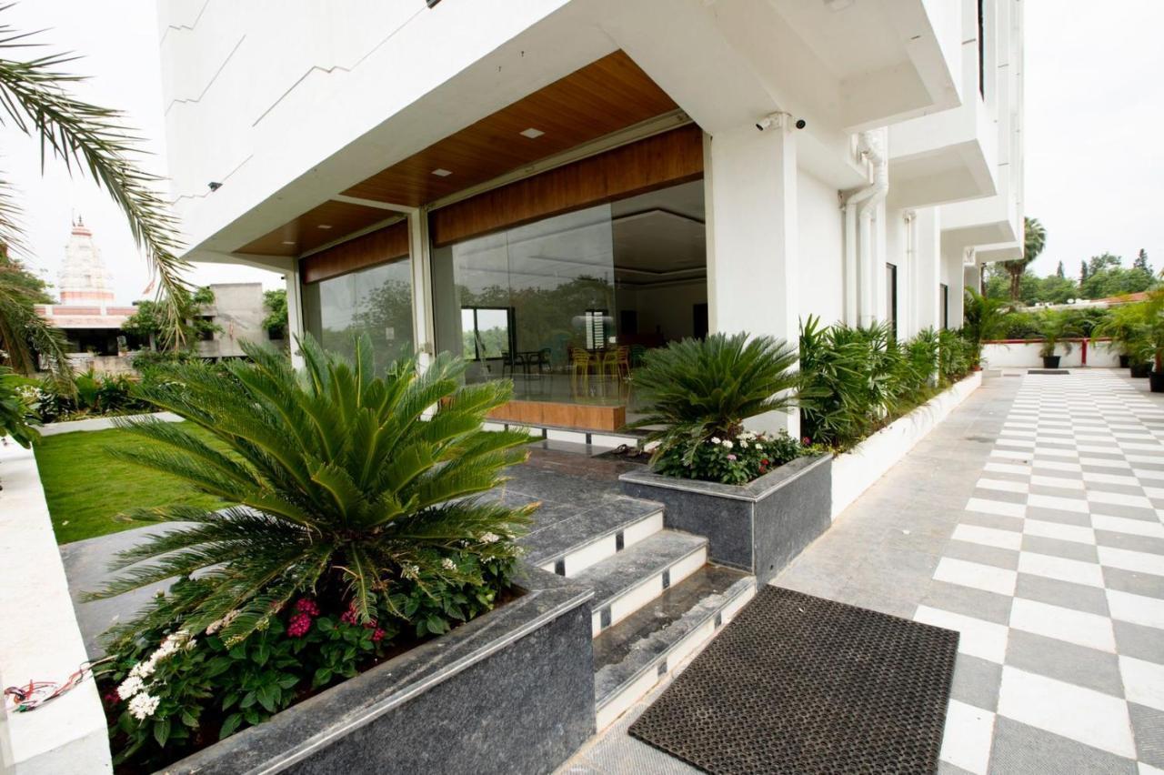 แคปิตัล โอ 47631 โฮเต็ล ดิ ออเรนจ์ แฟล็ก Hotel ออรังกาบัด ภายนอก รูปภาพ