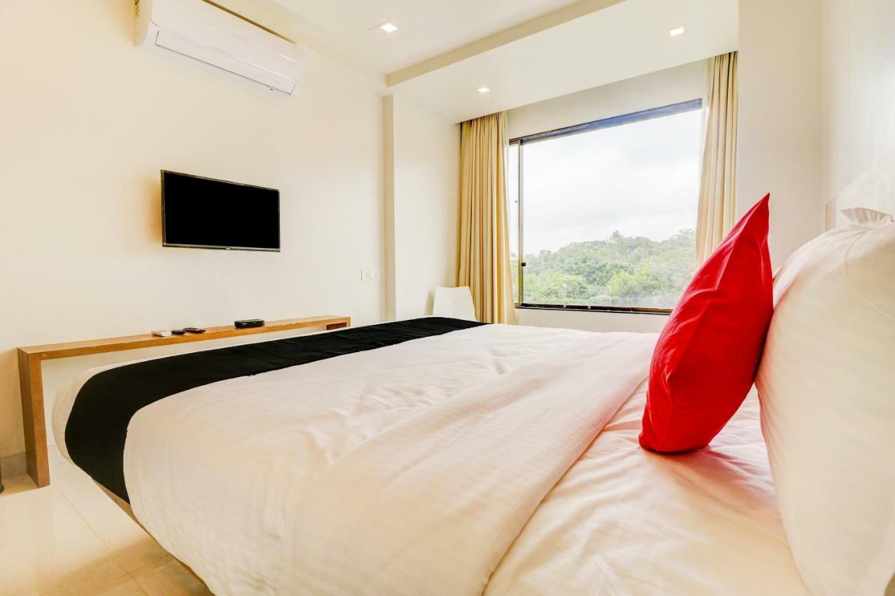 แคปิตัล โอ 47631 โฮเต็ล ดิ ออเรนจ์ แฟล็ก Hotel ออรังกาบัด ภายนอก รูปภาพ