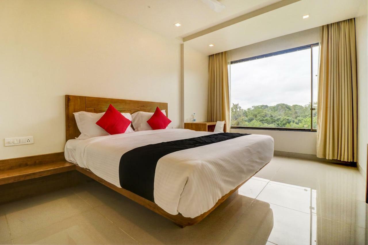 แคปิตัล โอ 47631 โฮเต็ล ดิ ออเรนจ์ แฟล็ก Hotel ออรังกาบัด ภายนอก รูปภาพ